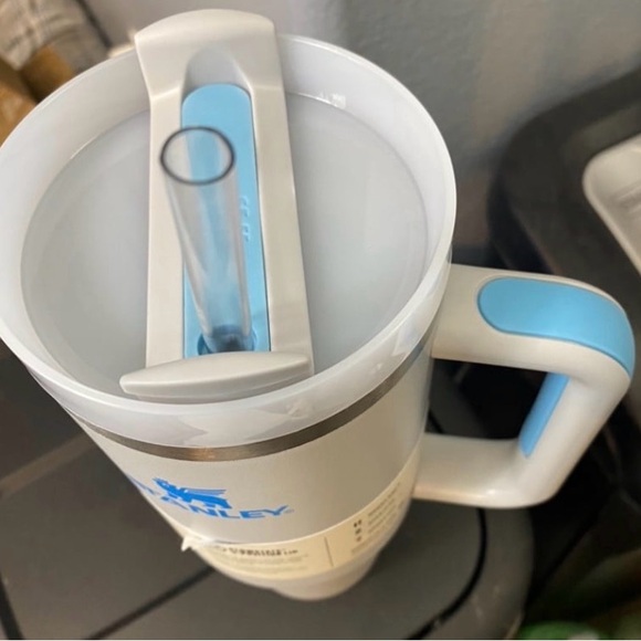 Stanley Gray Mug with Blue Handle, 40oz tumbler brand new - Picture 2 of 3